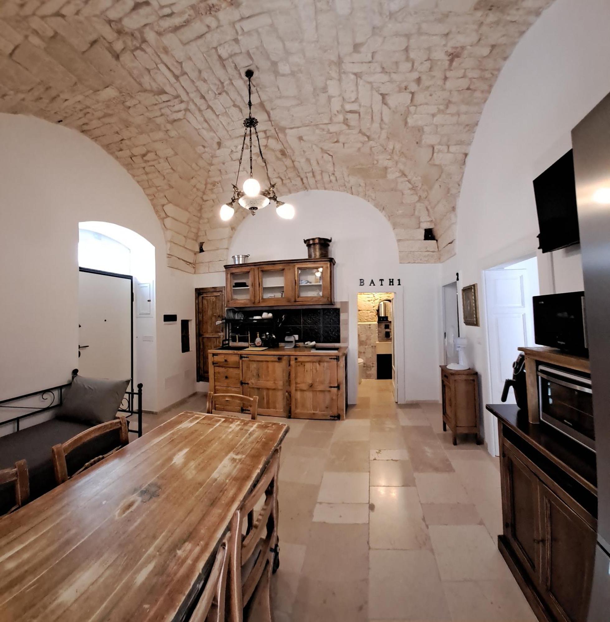 Petrakis House Hotel Ostuni Exterior photo